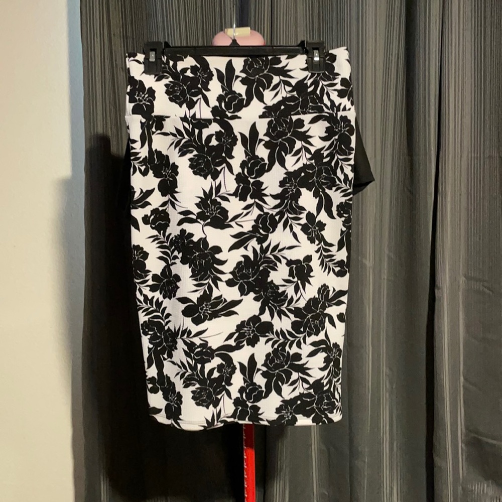 Lularoe Cassie